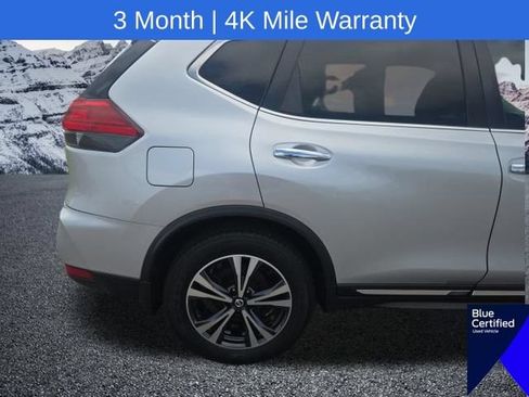 Used 2017 Nissan Rogue SL w/ SL Premium Package FWD image 8