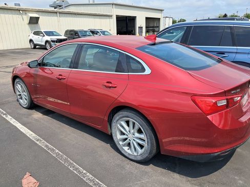 Used 2016 Chevrolet Malibu LT w/ Power Convenience Package FWD image 8
