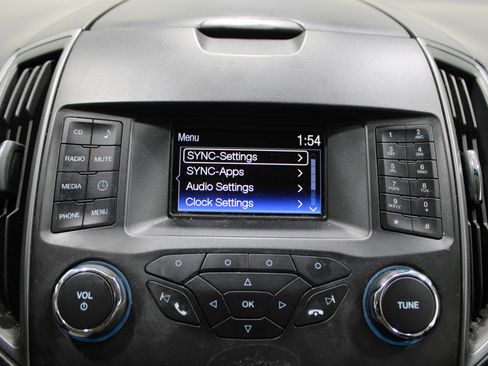Used 2015 Ford Edge SE image 17