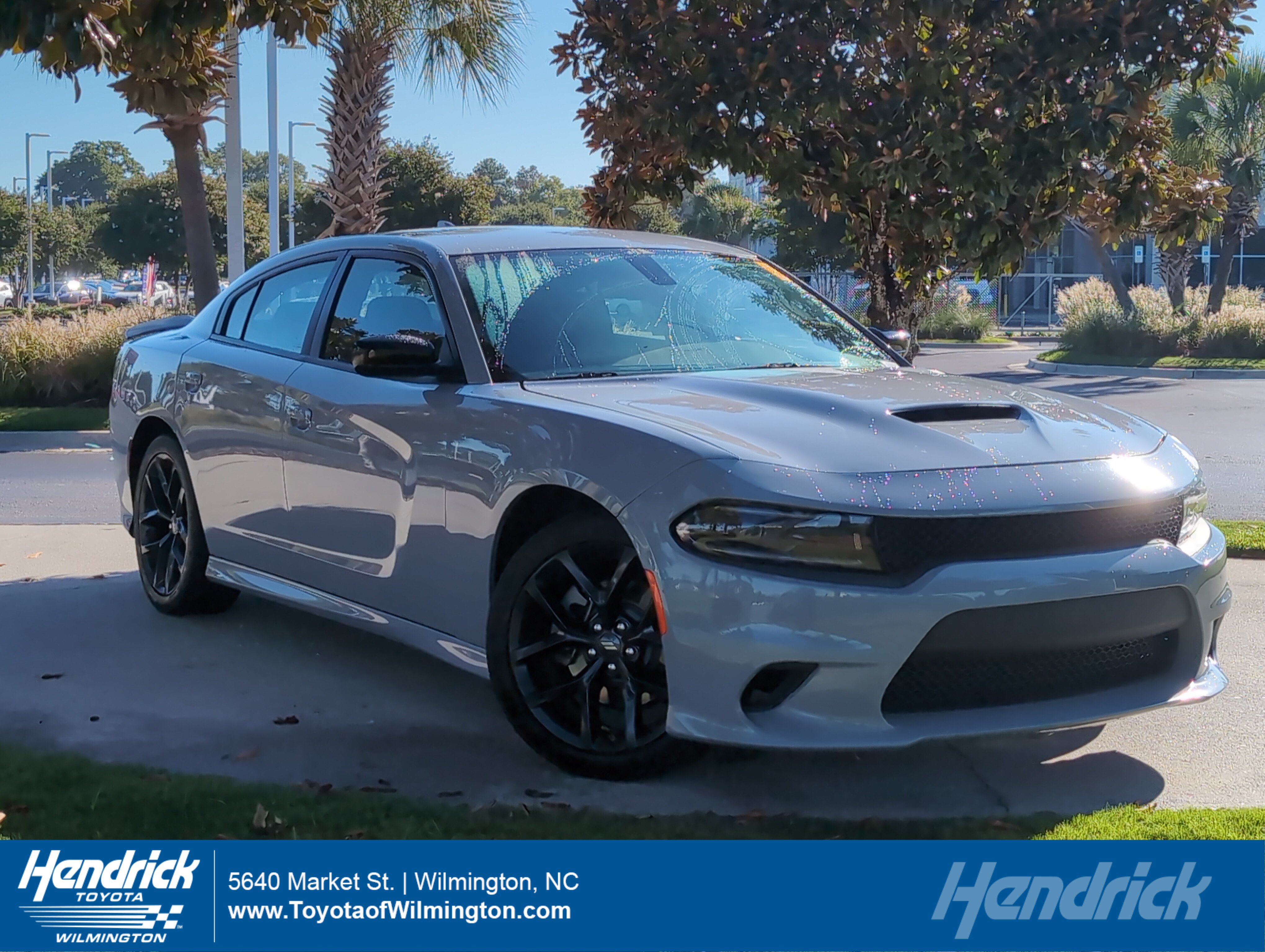 Used 2022 Dodge Charger R/T w/ Blacktop Package RWD image 1