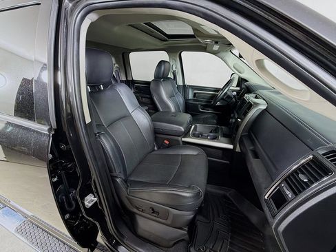 Used 2018 RAM 2500 Laramie w/ Sport Appearance Group AWD/4WD image 26