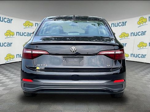 Used 2024 Volkswagen Jetta SE FWD image 5