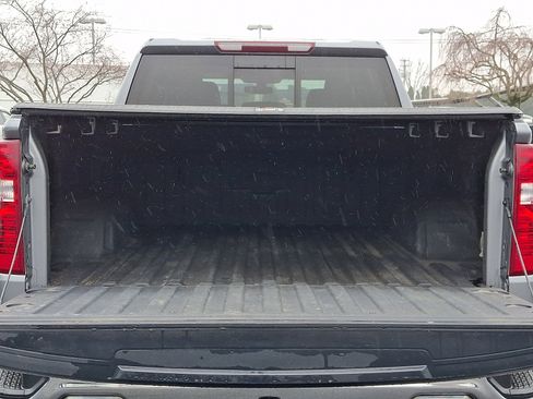 Used 2022 Chevrolet Silverado 1500 LT image 28