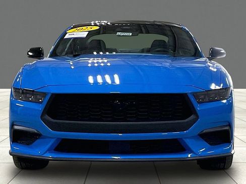 Certified 2025 Ford Mustang Premium image 3