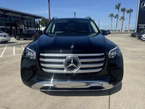 New 2026 Mercedes-Benz GLS 450 4MATIC image 2
