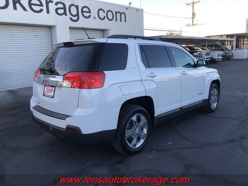 Used 2015 GMC Terrain SLT image 8