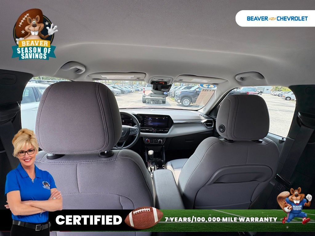 Used 2025 Chevrolet TrailBlazer LT FWD image 15