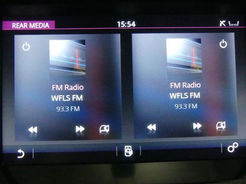 Used 2017 Jaguar XJ L Supercharged image 17