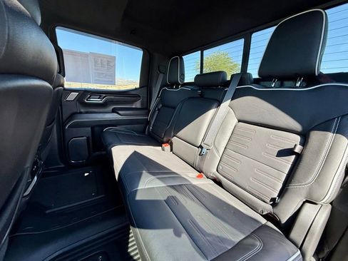 Used 2022 GMC Sierra 1500 AT4X image 34