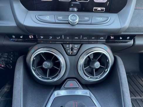 Used 2017 Chevrolet Camaro ZL1 image 19