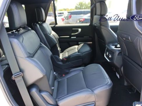 New 2025 Ford Expedition Platinum w/ Stealth Appearance Package image 9