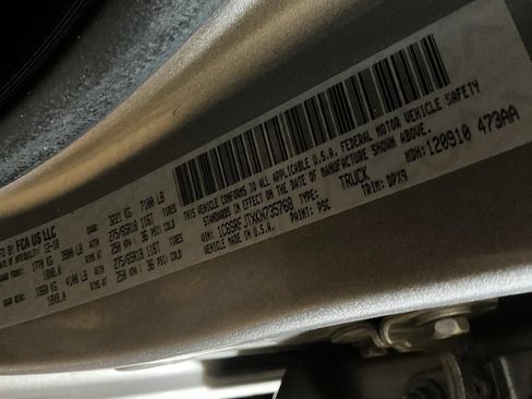 Used 2019 RAM 1500 Laramie AWD/4WD image 32