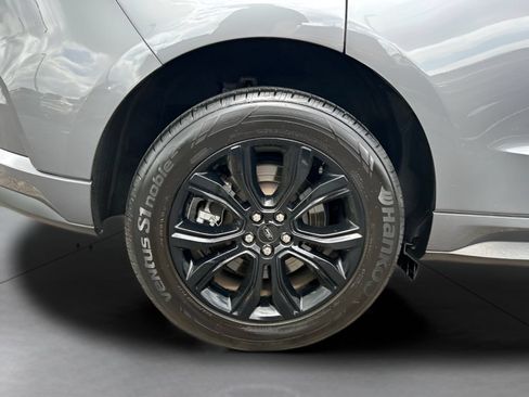 Used 2024 Ford Edge SE w/ Black Appearance Package AWD/4WD image 24
