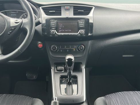 Used 2017 Nissan Sentra SV image 20