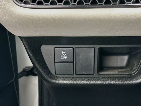 Used 2024 Honda HR-V LX image 17