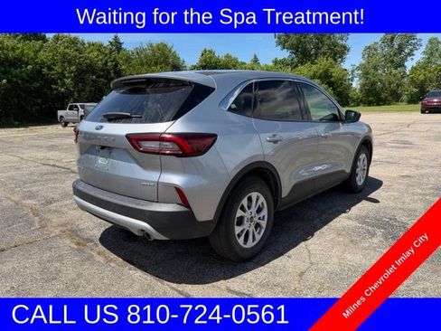 Used 2024 Ford Escape Active AWD/4WD image 3