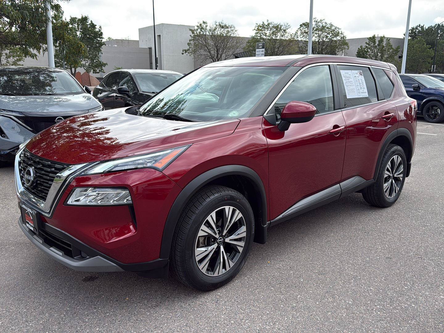 Certified 2023 Nissan Rogue SV AWD/4WD image 3