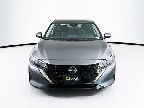 Used 2025 Nissan Sentra SV FWD image 2