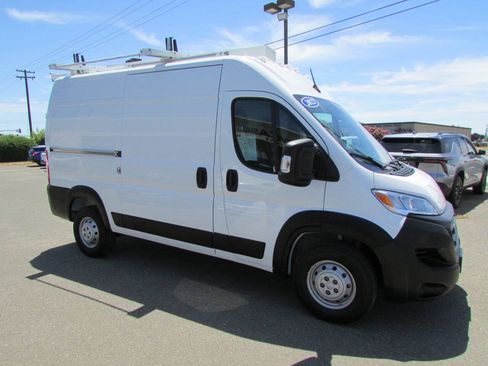 Used 2023 RAM ProMaster 1500 FWD image 5