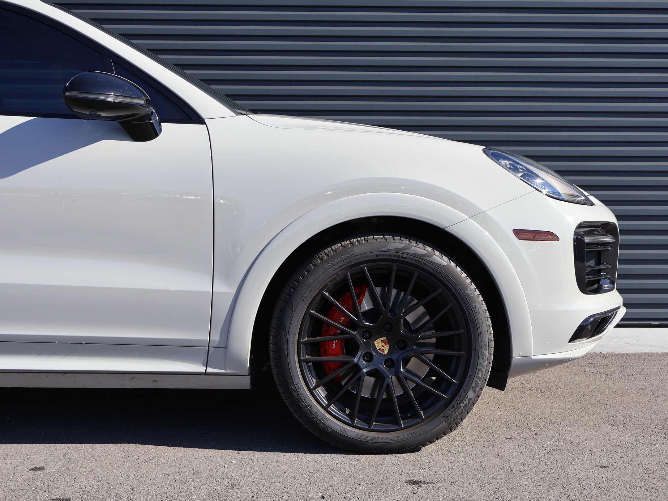 Used 2023 Porsche Cayenne GTS AWD/4WD image 11