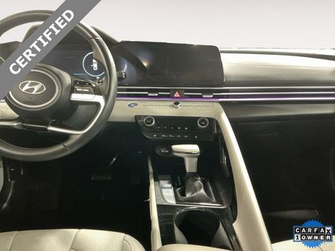 Certified 2023 Hyundai Elantra Limited w/ Preferred Accessory Package image 10