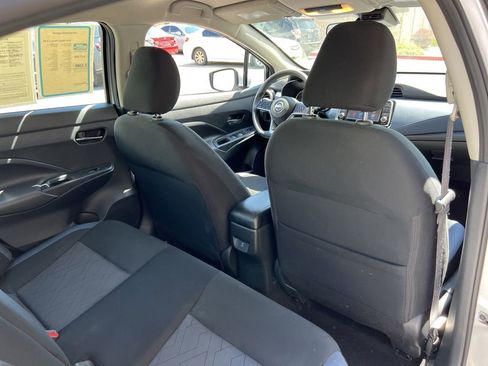 Used 2024 Nissan Versa SV FWD image 24