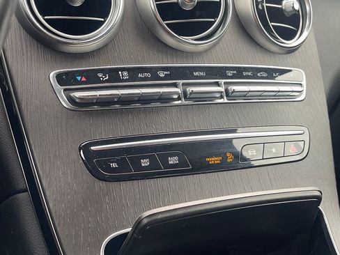 Used 2022 Mercedes-Benz GLC 300 4MATIC image 26