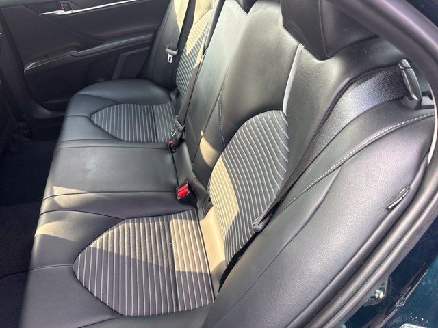 Used 2021 Toyota Camry SE FWD image 23