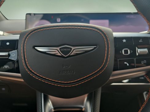 Used 2026 Genesis GV70 2.5T Sport Prestige AWD/4WD image 17