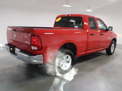 Used 2024 RAM 1500 Classic SLT image 9
