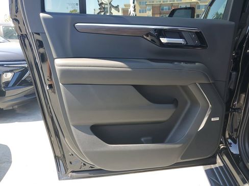 New 2026 Chevrolet Suburban LT w/ Comfort Package RWD image 16