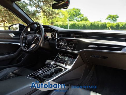 Used 2021 Audi RS 6 AWD/4WD image 28