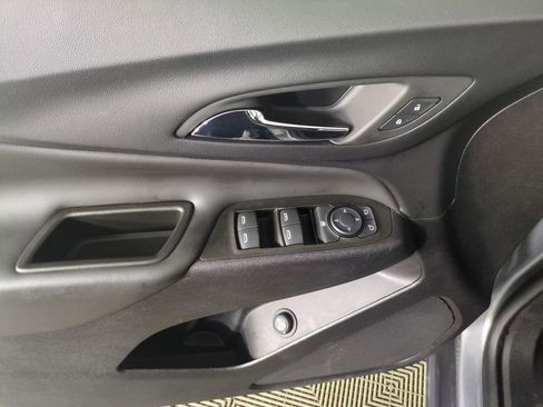 Used 2023 Chevrolet Equinox LT image 14