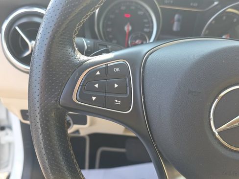 Used 2019 Mercedes-Benz GLA 250 image 16