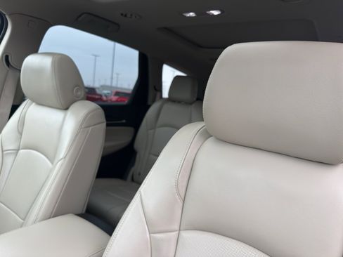 Used 2018 Buick Enclave Essence w/ Trailering Package image 27