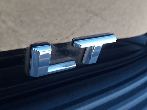 Used 2023 Chevrolet Tahoe LT w/ Luxury Package AWD/4WD image 31
