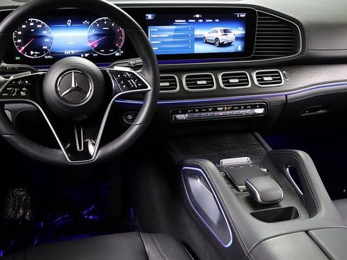 Certified 2025 Mercedes-Benz GLE 450 4MATIC image 16