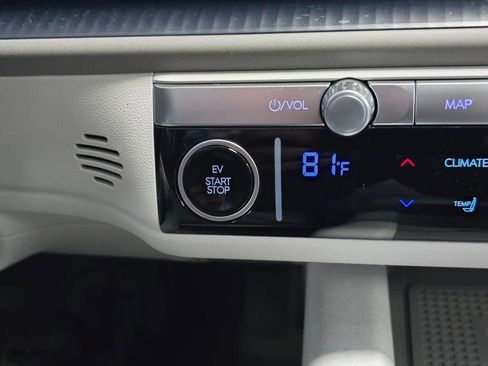 New 2025 Hyundai Ioniq 6 SEL image 30