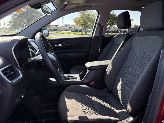 Certified 2024 Chevrolet Equinox LT w/ LPO, Floor Liner Package FWD image 21