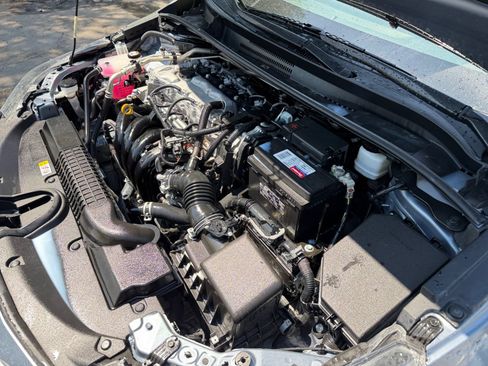 Used 2022 Toyota Corolla LE FWD image 34