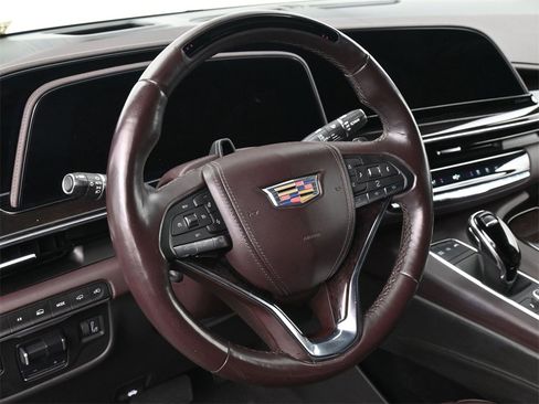 Used 2023 Cadillac Escalade ESV Sport Platinum w/ LPO, ONYX Package image 10