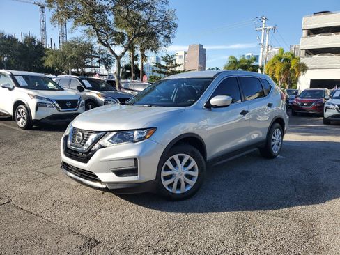Certified 2019 Nissan Rogue S image 28