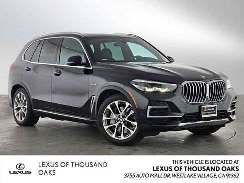 Used 2022 BMW X5 xDrive45e w/ Climate Comfort Package image 1