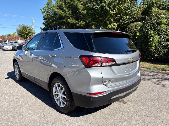Used 2024 Chevrolet Equinox LT AWD/4WD image 3