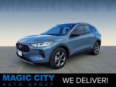 Used 2025 Ford Escape ST-Line w/ Equipment Group 301A image 1