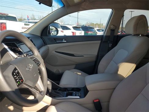 Used 2017 Hyundai Tucson SE image 13
