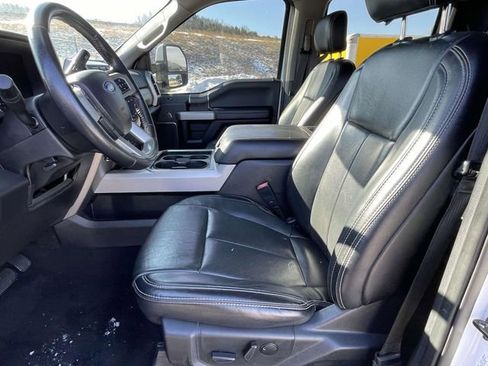 Used 2020 Ford F250 Lariat image 13