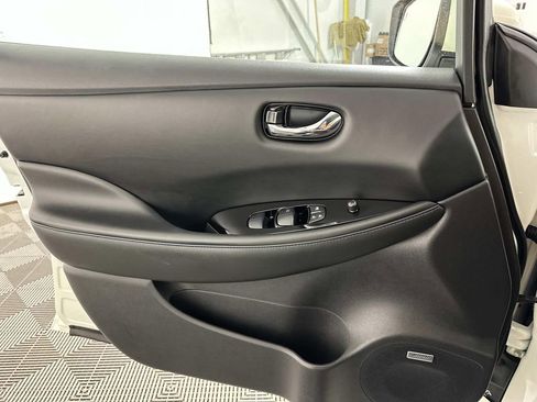 Used 2022 Nissan Leaf SL Plus image 25