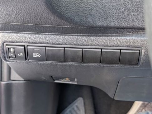 Used 2024 Toyota Corolla LE image 23