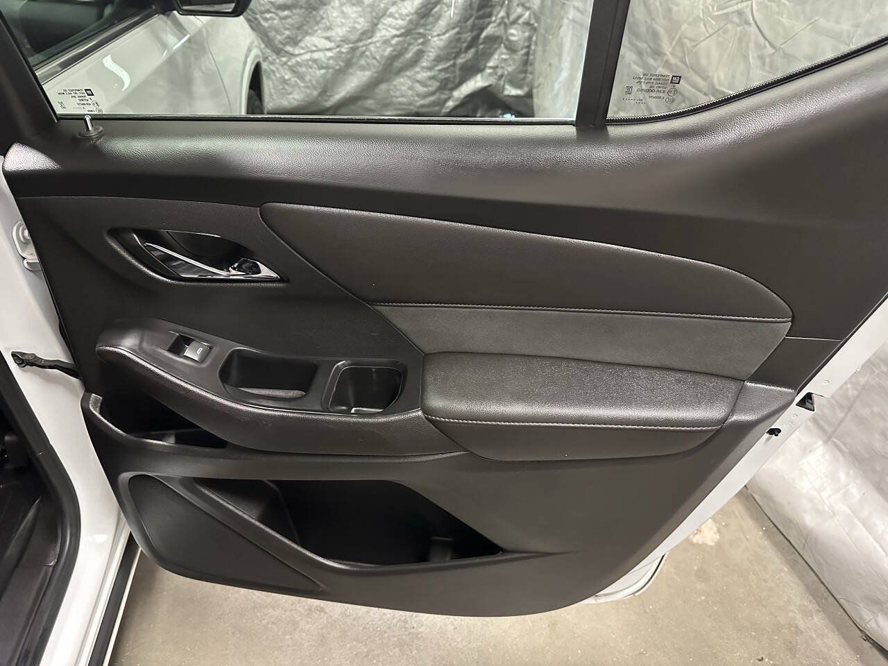 Used 2023 Chevrolet Traverse High Country w/ LPO, Cargo Package AWD/4WD image 9